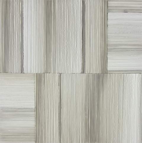 Myriam Jiménez  Serie Espejismos, 2022  Porcelana  62 x 62 cm  Colección Mariano Poyatos y Filomena Lorenzo. Galería Espai Nivi