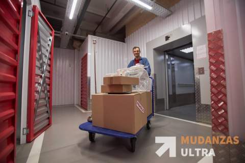 Guardamuebles en Barcelona: cuándo lo necesitas y cómo elegir sin equivocarte