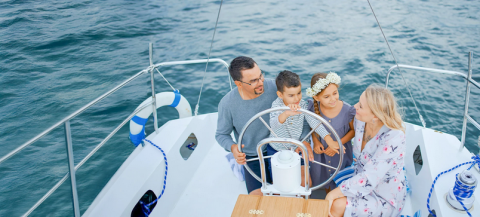 Diez travesías nocturnas en barco que parecen sacadas de una película