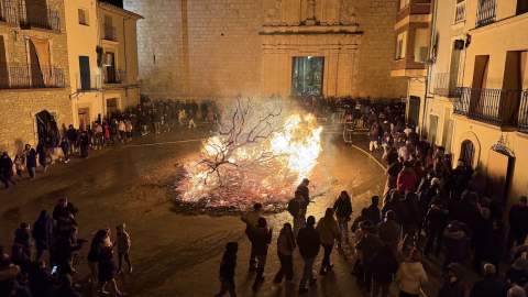 Albocàsser revive con intensidad la tradicional fiesta de San Antonio