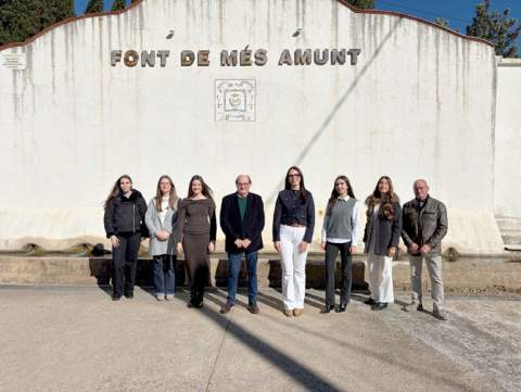 Les Useres recupera su corte festera con Marina García Miguel como reina