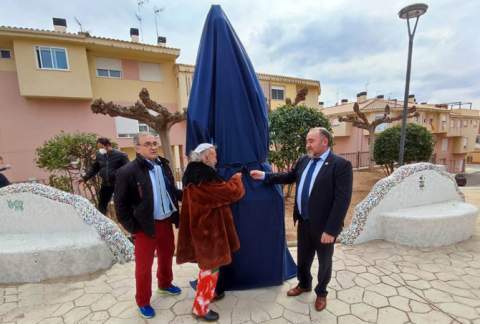 Homenaje a Ripollés.