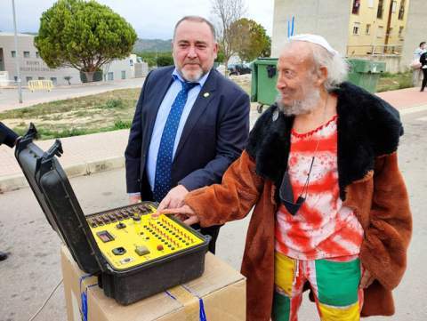 Homenaje a Ripollés.