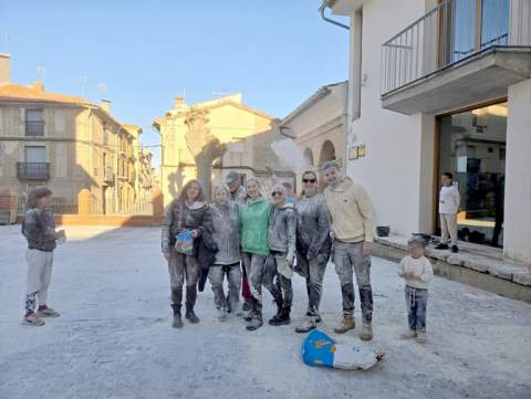 Villa de El Toro se tiñe de blanco con la recuperación de la Fiesta de la Harina