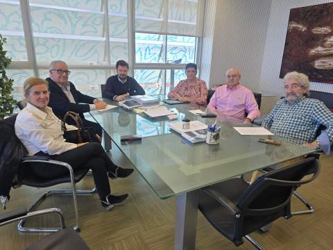 Ayuntamiento y vecinos de Oropesa del Mar trasladan a la Generalitat la problemática del litoral en una reunión en Valencia