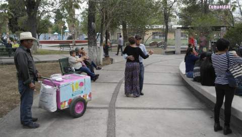 Tardeadas en el Parque Lerdo con los Monta&ntilde;eses de Claro Franco