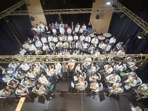 Oropesa del Mar celebra el talento joven en el V Festival de Bandas Jóvenes y felicita a los nuevos integrantes de la Banda Jove de la UMO
