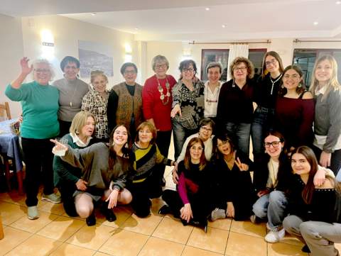 Portell celebra Santa Águeda con una comida que reúne a 51 mujeres de todas las generaciones