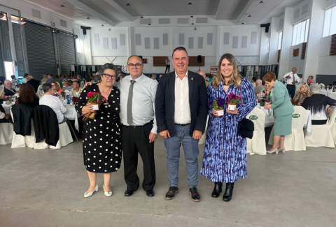 La Llosa celebra día de hermandad: Asociación de Jubilados y Pensionistas reúne a 160 Personas en comida festiva