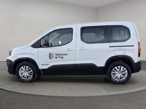 El Tírig mejora el acceso a la sanidad con un nuevo servicio de transporte municipal