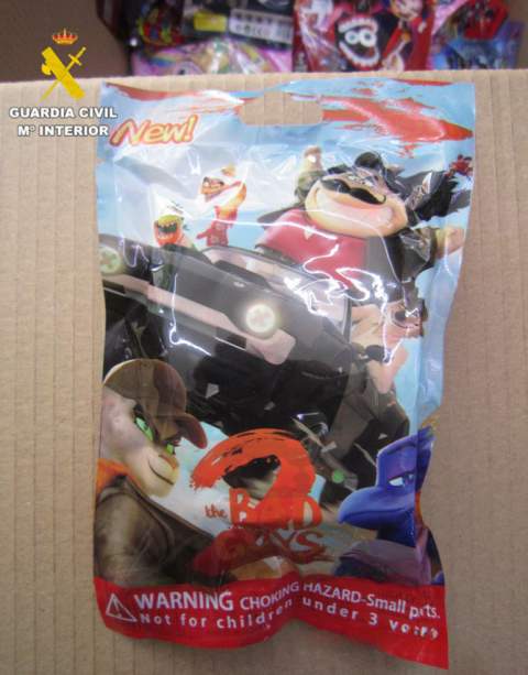 La Guardia Civil de Oropesa inmoviliza más de 300 juguetes sin garantías de seguridad en Castellón
