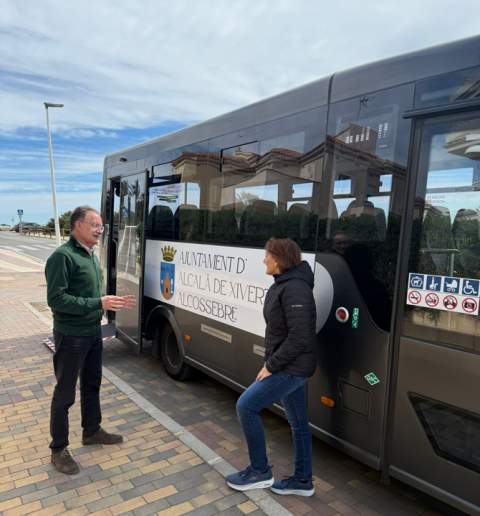 El Ayuntamiento de Alcalà-Alcossebre valora muy positivamente la acogida de la nueva línea de transporte urbano
