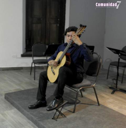 Andrew Qui&ntilde;ones