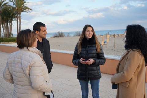 Tania Agut en la playa de Torreblanca