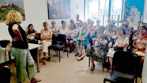 “El club de las letras” consolida un espacio de encuentro y reflexión sobre la igualdad en Alcalà-Alcossebre