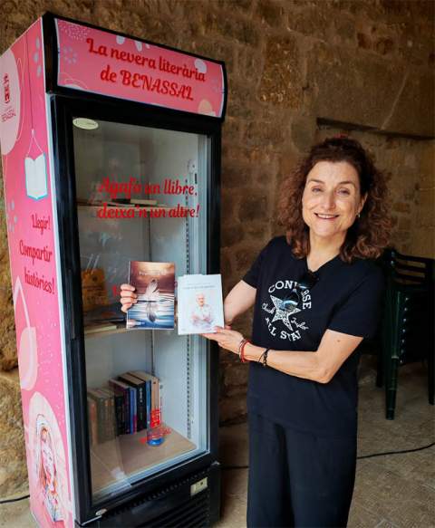 Nace en Benassal la “Nevera Literaria”, un nuevo espacio de intercambio de libros y promoción de la lectura