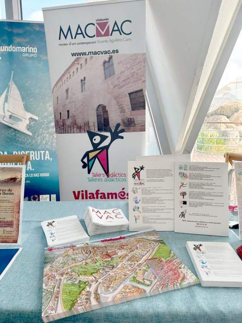 Vilafamés muestra su potencial turístico y educativo en la II Jornada de Docentes de Tour&Kids en València