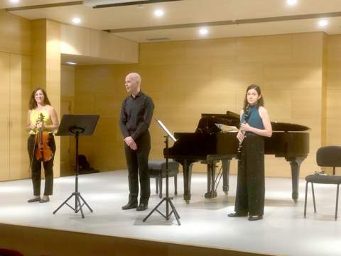 Santa Magdalena disfruta del talento del Trío Kegel en un brillante concierto de cámara