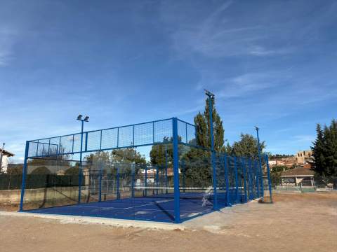 El Toro amplía su oferta deportiva con la nueva pista de pádel municipal