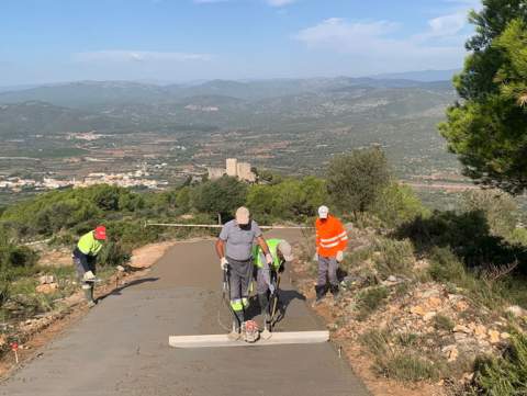 Santa Magdalena mejora el acceso al Castillo Pulpis para reforzar la prevención de incendios forestales