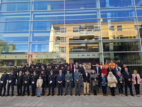 Oropesa del Mar celebra la festividad de San Miguel Arcángel reconociendo la labor ejemplar de su Policía Local
