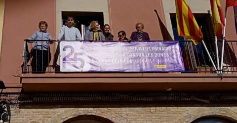 La Serratella reafirma su compromiso en el Día Internacional de la Eliminación de la Violencia contra la Mujer