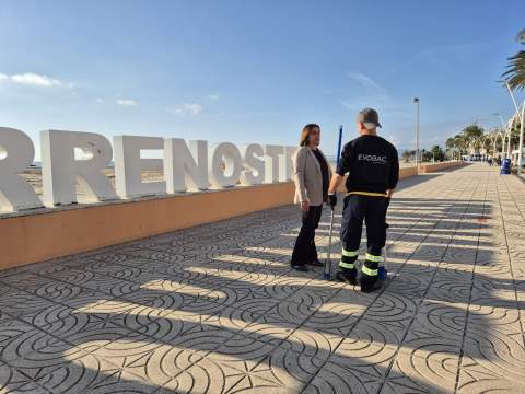 Torreblanca amplía el servicio de limpieza viaria en Torrenostra durante todo el año