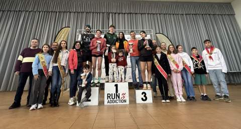 Vall d’Alba reúne a más de 300 participantes en la XX Volta a Peu, una edición marcada por la emoción y el arraigo al territorio