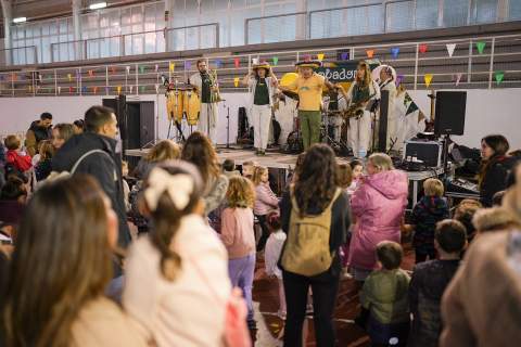 La VI Fira de les Arts de Vilafamés cierra con gran éxito de público y consolida su apuesta por la cultura, el comercio local y el sector primario